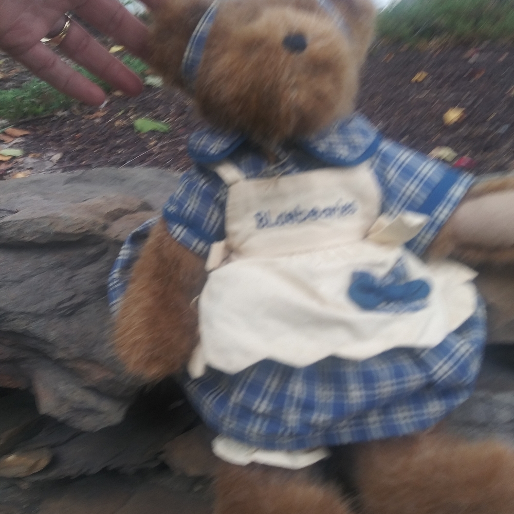 Large Muffin B Bluebeary Boyds Bear